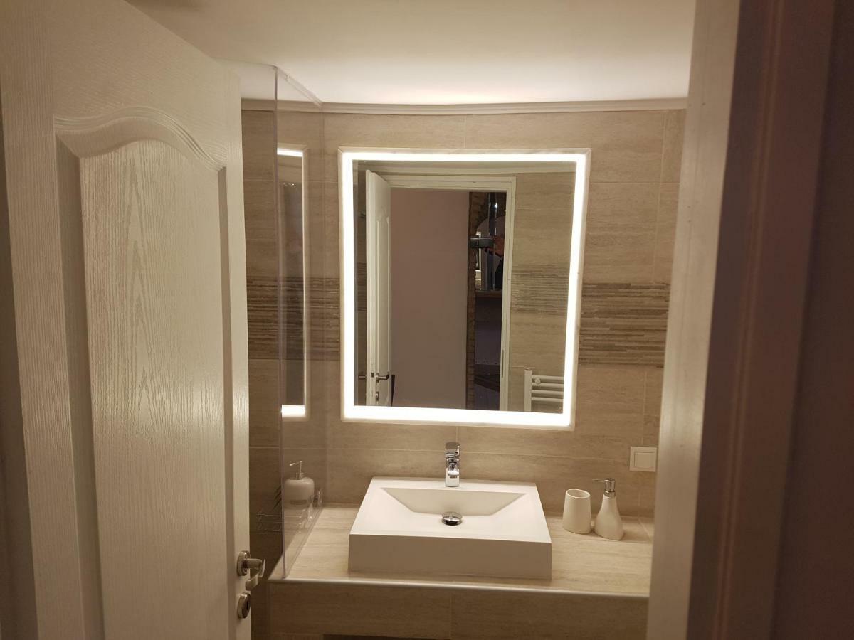 Ferienwohnung JOHN BEAUTY 50m2, METRO&ACROPOLIS 5' Athen Exterior foto